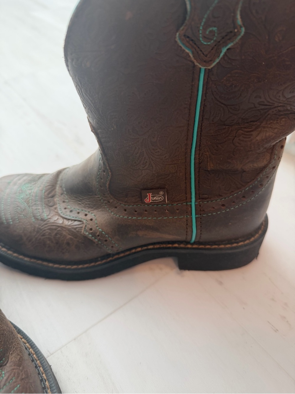 Justin Boots Brown Leather Western Boots with Teal Trim